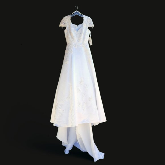 NWT David´s Bridal Oleg Cassini Beaded Lace Wedding...